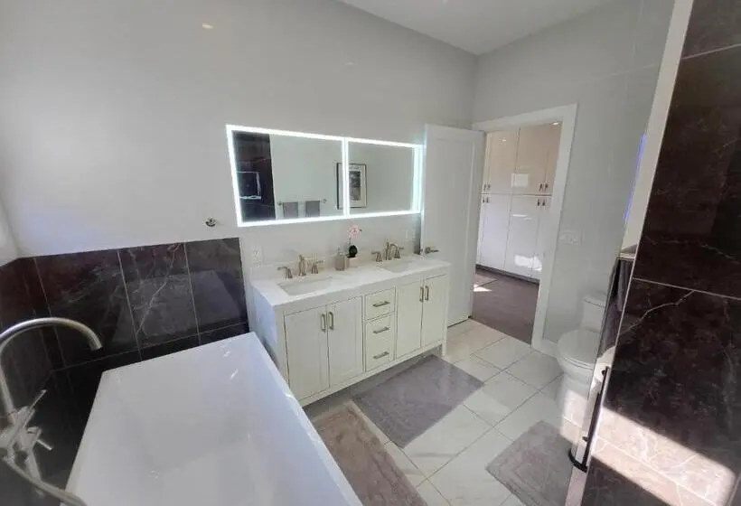 プレジデントスイートルーム, Byward Market Luxury Guesthouse