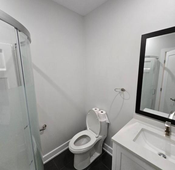 デラックスバンガロー, Byward Market Luxury Guesthouse