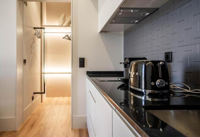 1 Bedroom Apartment River View, Gigantones Guesthouse