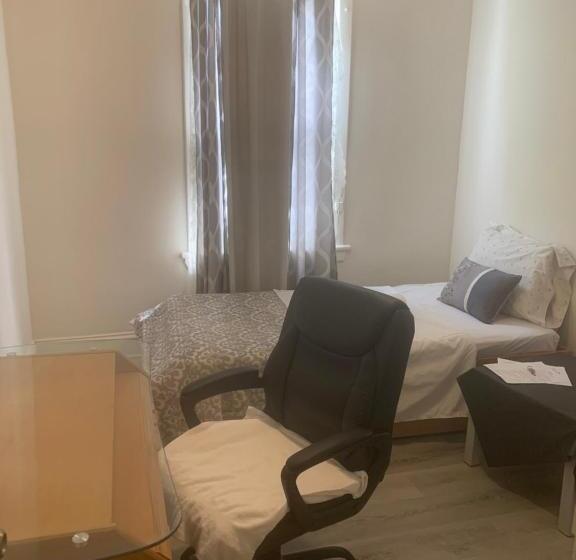 غرفة قياسية فردية, Ottawa Downtown Rooms Steps To Ottawau