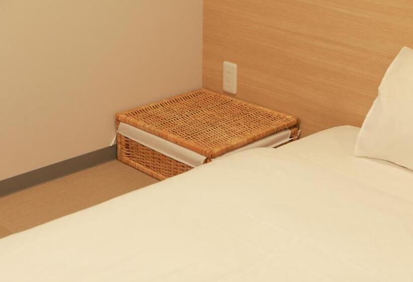 标准三人间, Oyasumi Ice&