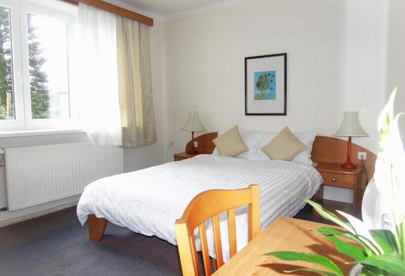 클래식 4인 룸, Toris Inn