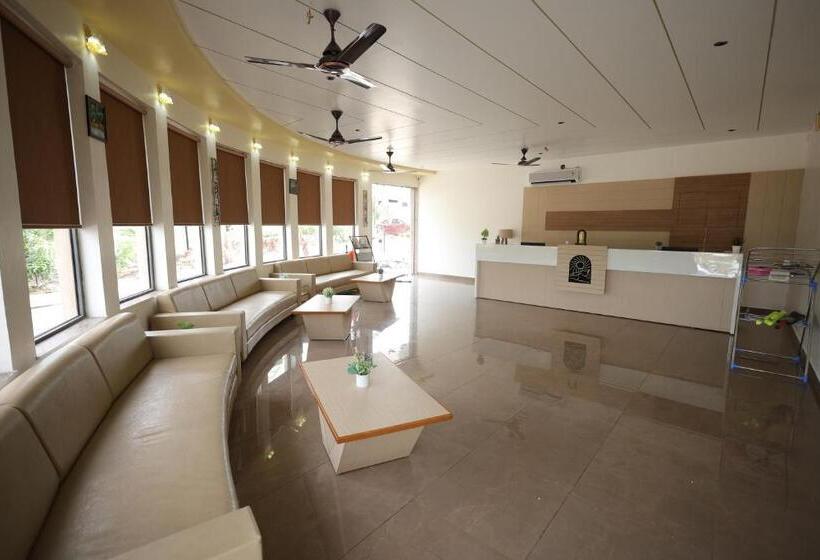 Номер Стандарт, Surya Hill View Resort And Spa