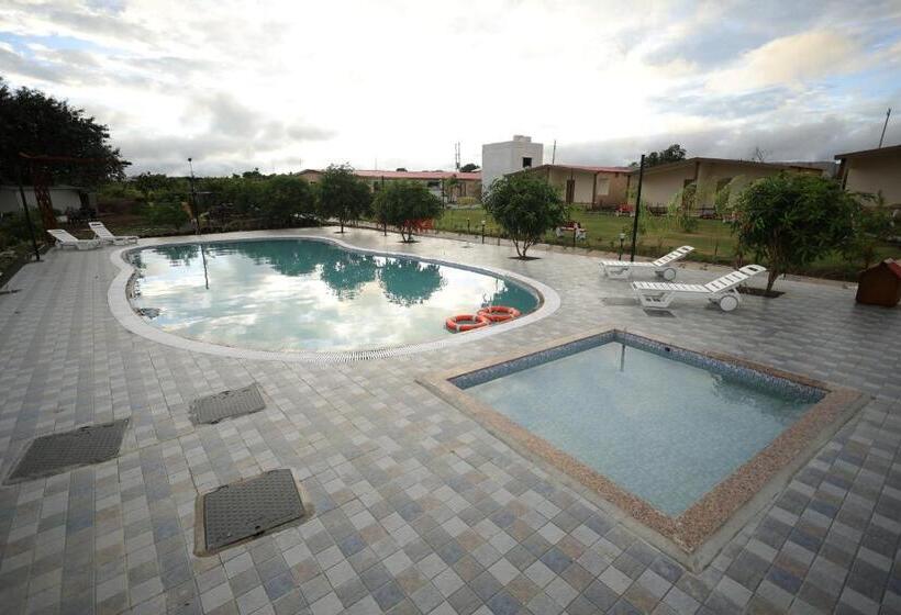 Номер Стандарт, Surya Hill View Resort And Spa