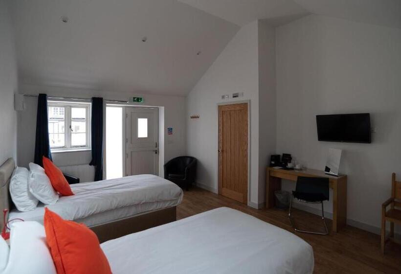 منزل غرفة نوم واحدة, Twin Deluxe Disabled Access And Wet Room With Courtyard View Newton