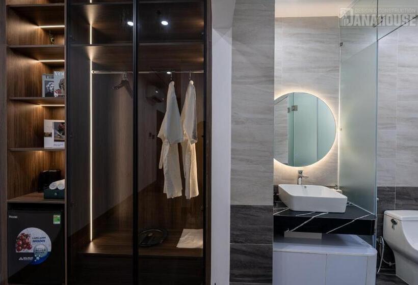 اتاق لوکس با تخت بزرگ, Khách Sạn Trung Trầm