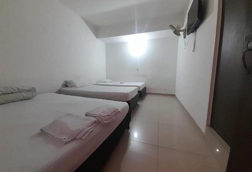 Трехместный Номер Комфорт, La Bella Villa Medellin