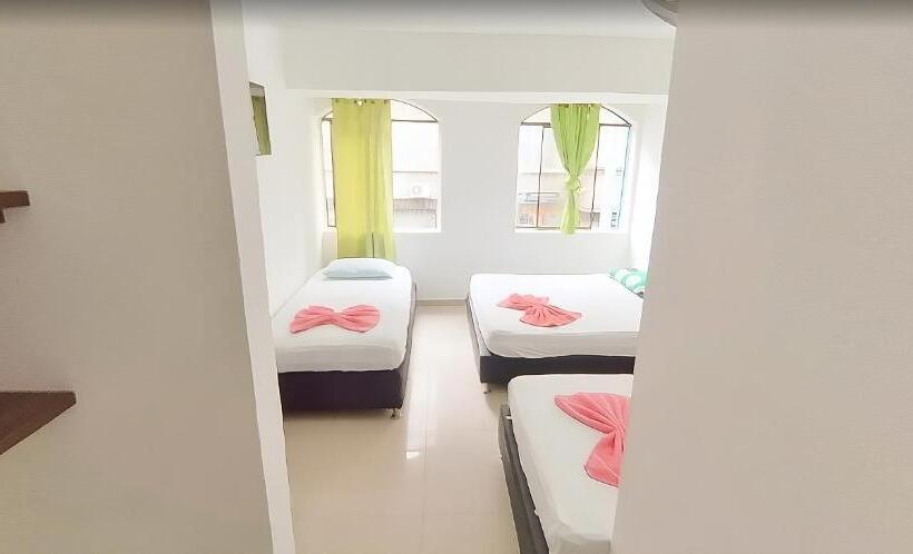 Трехместный Номер Классика, La Bella Villa Medellin