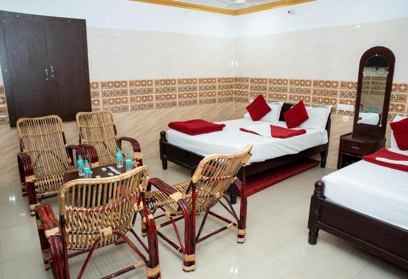 חדר משפחתי דלוקס, Sri Vinayaga Residency