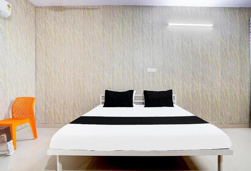 Трехместный Номер Классика, O Om Hotel And Restaurant