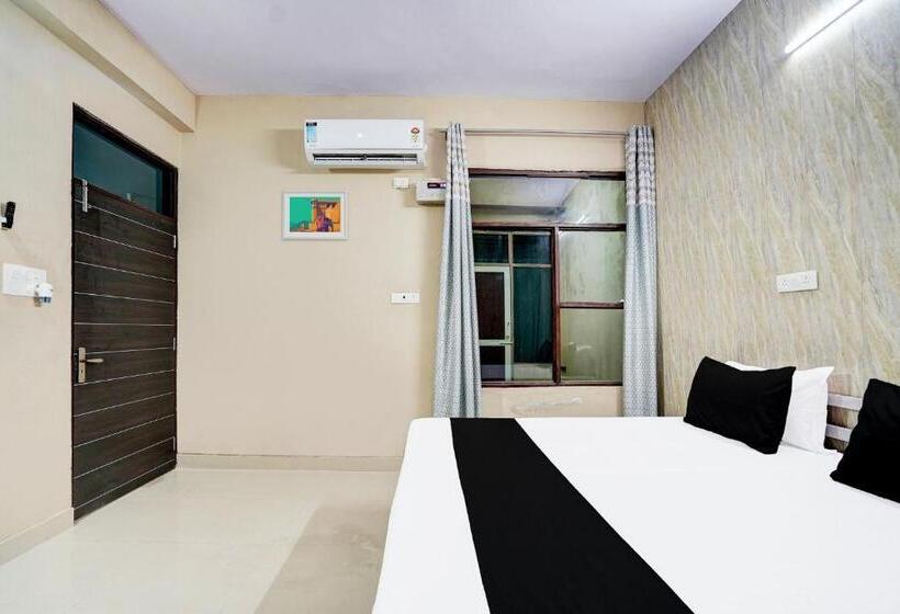 غرفة قياسية ثلاثية, O Om Hotel And Restaurant