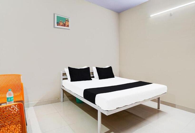 غرفة قياسية ثلاثية, O Om Hotel And Restaurant