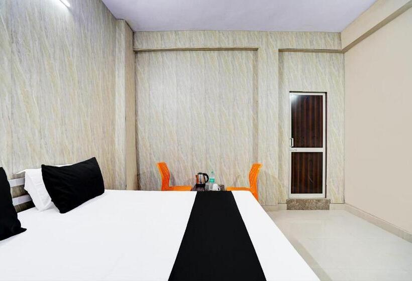 غرفة قياسية ثلاثية, O Om Hotel And Restaurant