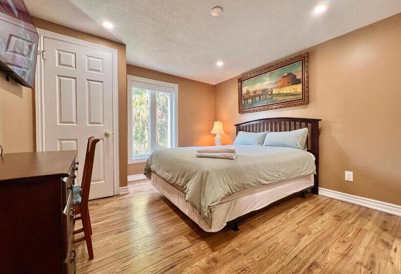 Номер Deluxe, Cozy Home Near Hillcrest Mall In Central Richmond Hill