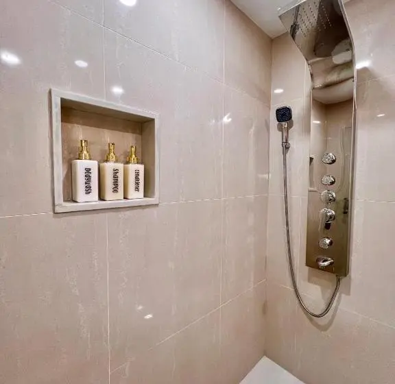 バス共有のスタンダードルーム, Cozy Home Near Hillcrest Mall In Central Richmond Hill