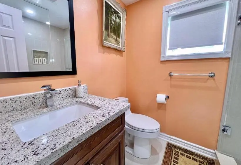バス共有のスタンダードルーム, Cozy Home Near Hillcrest Mall In Central Richmond Hill