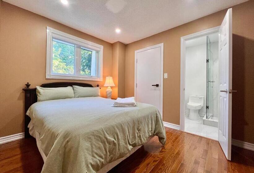 غرفة إقتصادية, Cozy Home Near Hillcrest Mall In Central Richmond Hill