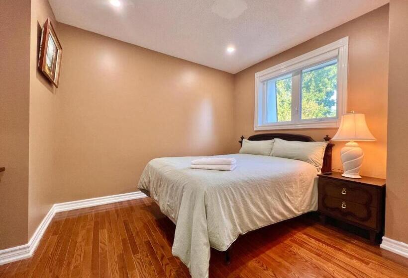 غرفة إقتصادية, Cozy Home Near Hillcrest Mall In Central Richmond Hill