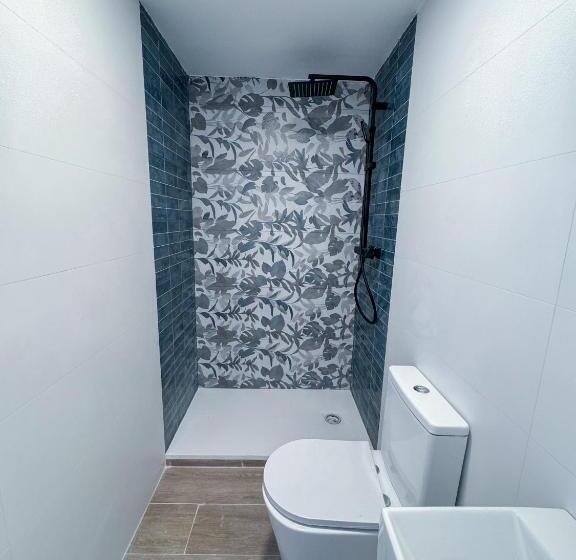 اتاق استاندارد با بالکن, Zur Boutique Hostel