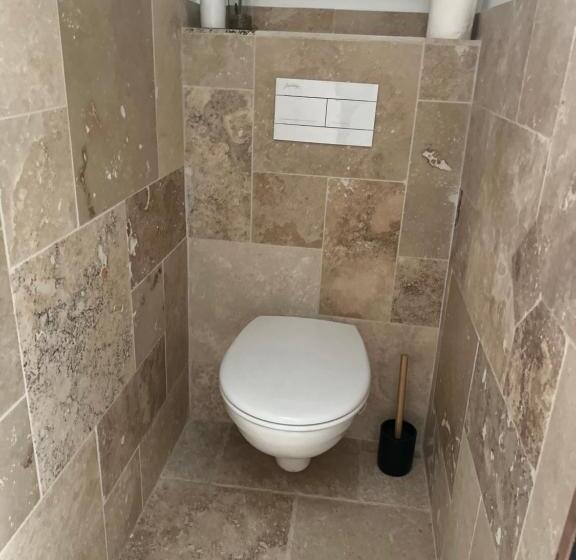 Студио Стандарт Вид на Бассейн, Love Les 5 Sens Et La Sauvageonne