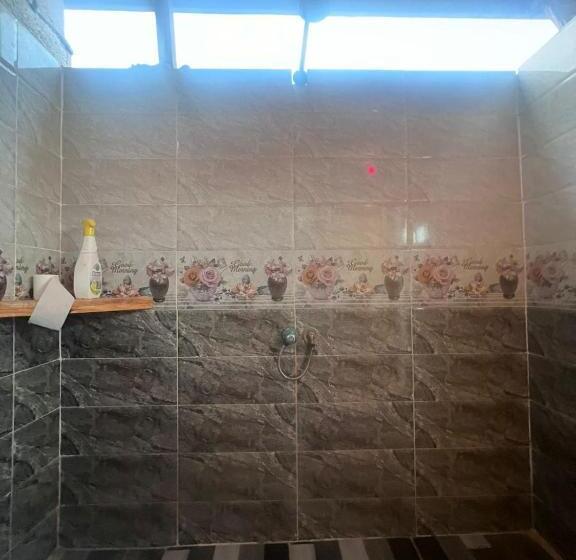 اتاق استاندارد با چشمانداز دریا, The Bedouin Life With Eid Ali