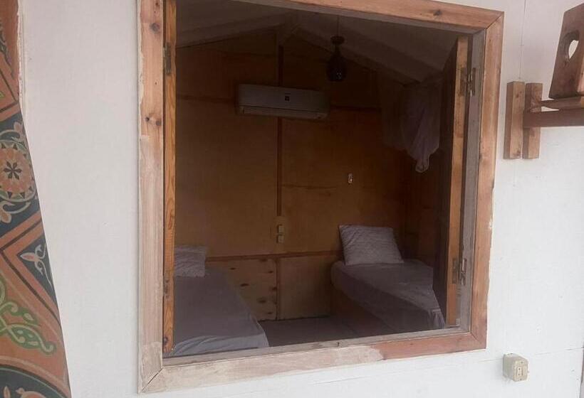 اتاق استاندارد با چشمانداز دریا, The Bedouin Life With Eid Ali