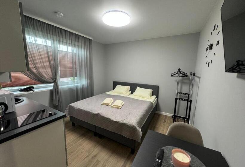 استودیوی استاندارد, Imperia