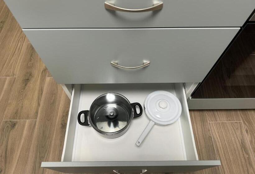 استودیوی لوکس, Imperia