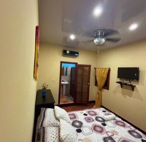 اتاق استاندارد, Granados Guest House