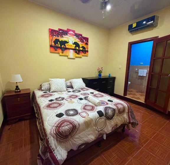 اتاق استاندارد, Granados Guest House