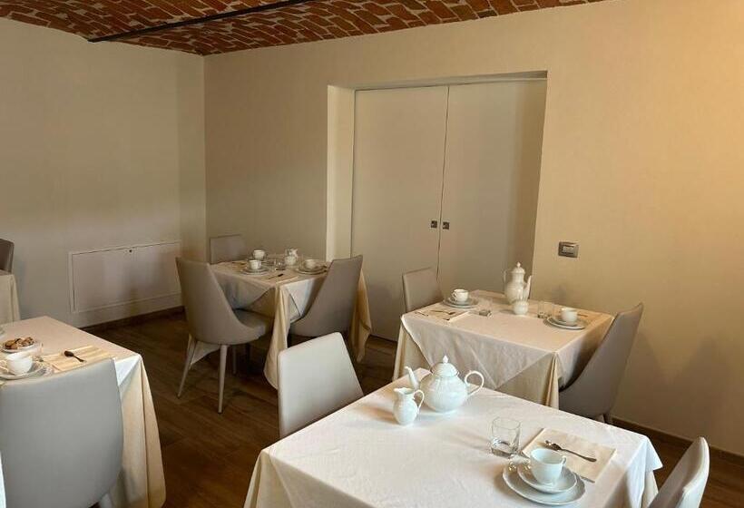 デラックスルーム, Vin Dell Olmo