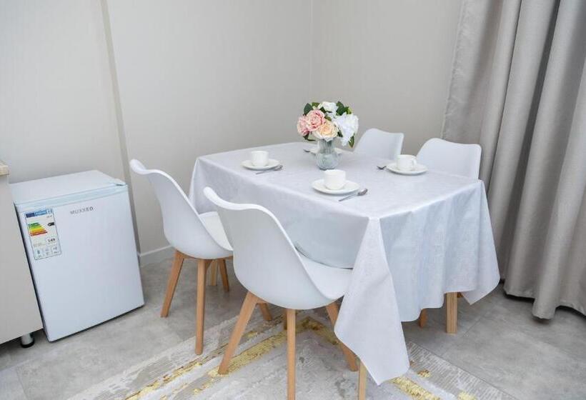 سوییت خانوادگی, Zhagalau Resort