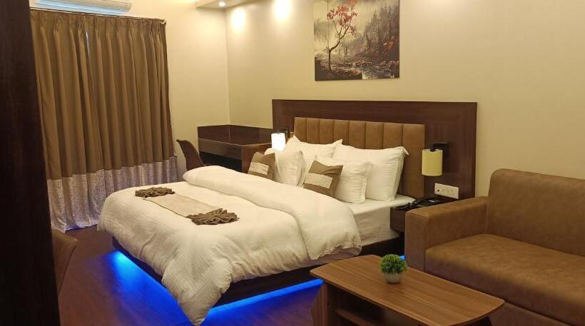 חדר סטנדרט עם מיטת קינג, Xcelsior Hotel And Spa By Roh