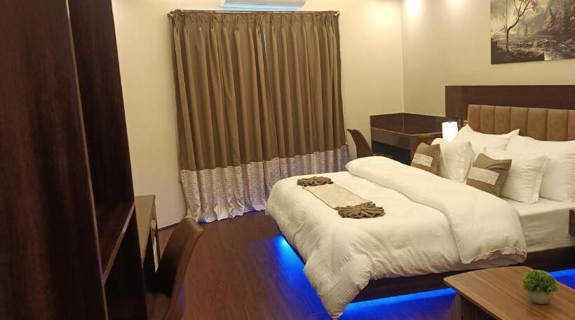 חדר סטנדרט עם מיטת קינג, Xcelsior Hotel And Spa By Roh