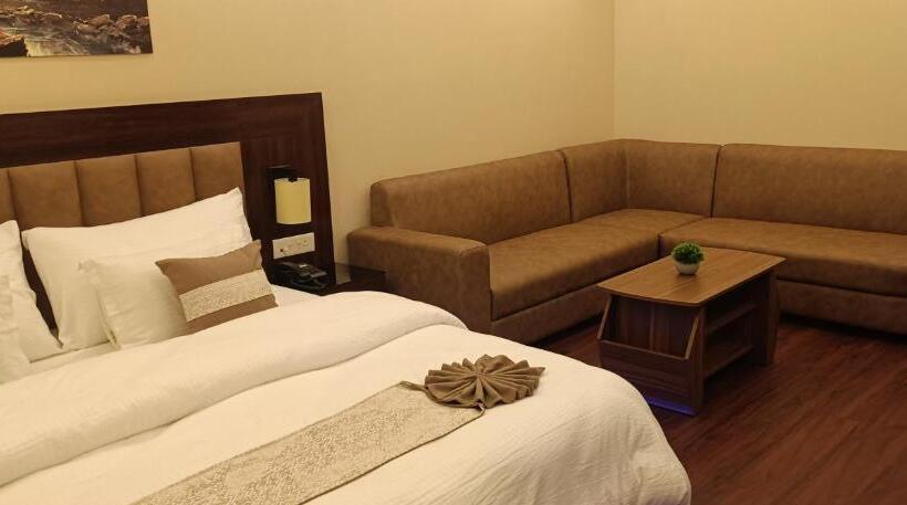 חדר סטנדרט עם מיטת קינג, Xcelsior Hotel And Spa By Roh