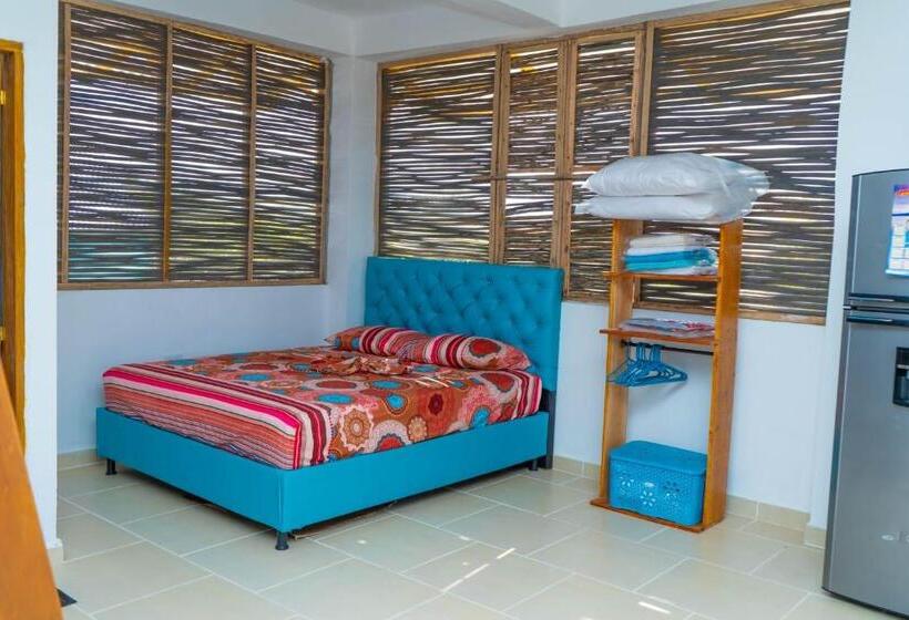 ファミリーステューディオ, Mi Pequeño Paraíso