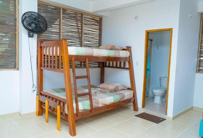 ファミリーステューディオ, Mi Pequeño Paraíso