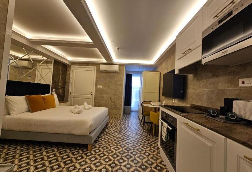 סטודיו סטנדרט, מיטה זוגית, Balcony