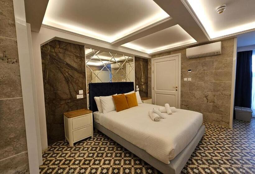 סטודיו סטנדרט, מיטה זוגית, Balcony