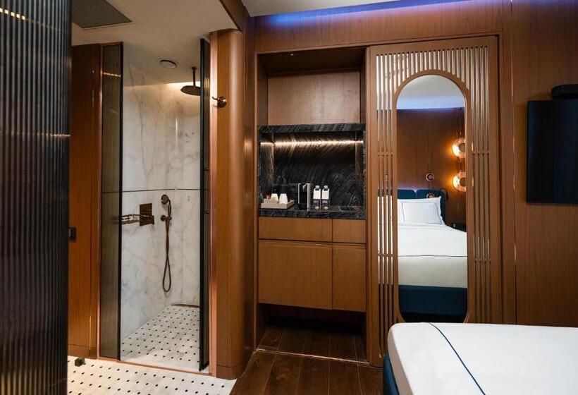 اتاق لوکس, Sura Concept