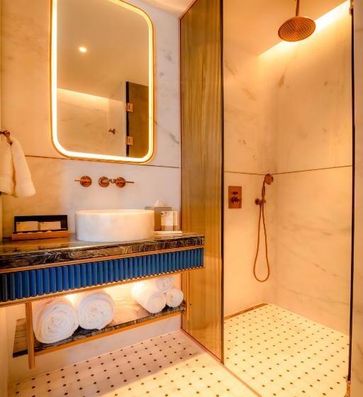 اتاق استاندارد, Sura Concept