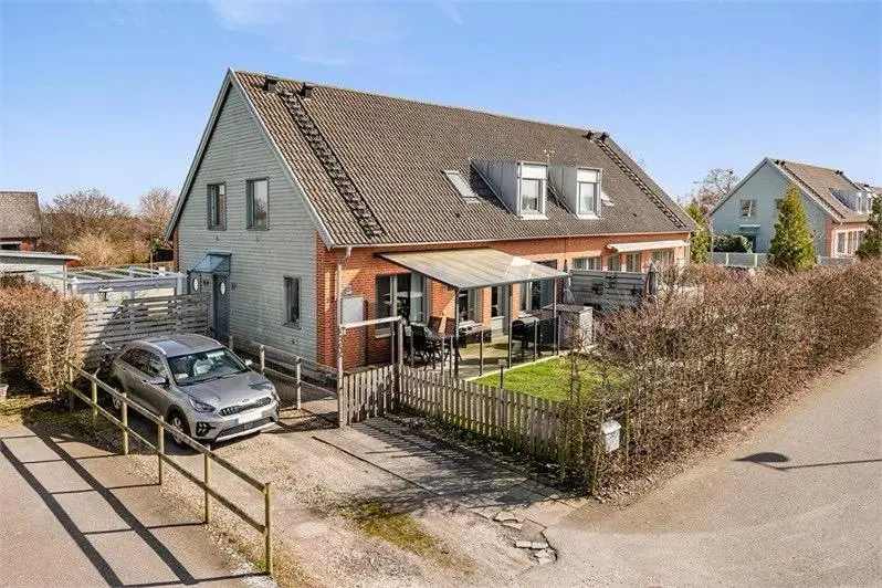 ビラホテル１ベッドルーム, 5 Bed Rooms House With Jacuzzi, Free Parking, And 2 Toilets Bath In Malmö