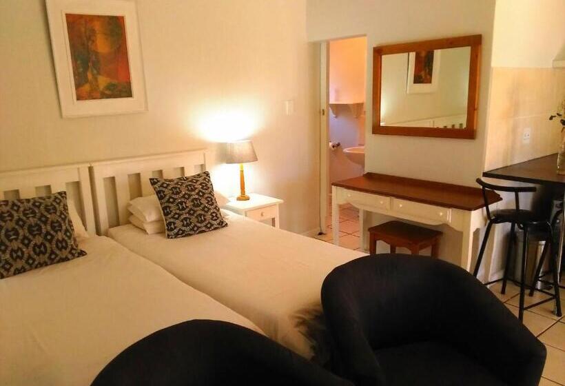 سوییت, Antique Silk Self Catering Unit