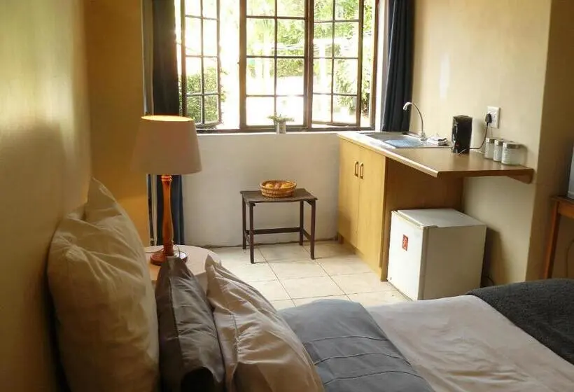 ベーシックルーム, Antique Silk Self Catering Unit