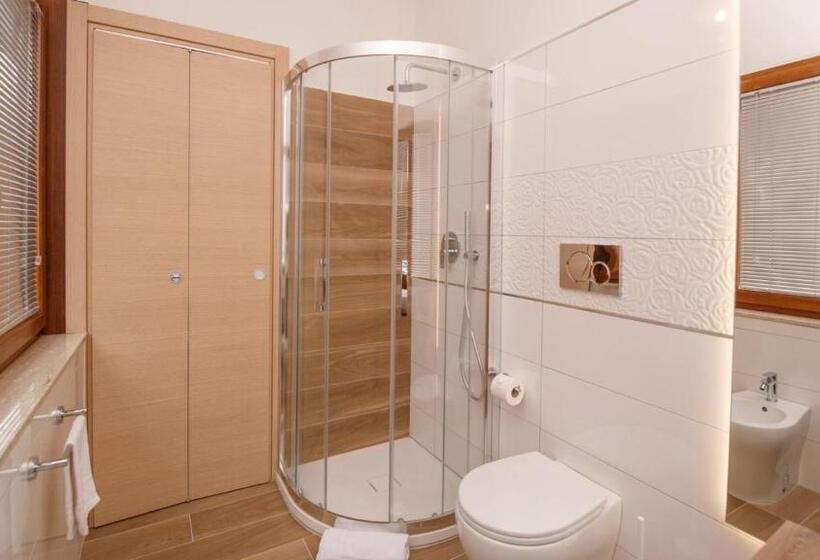 اتاق استاندارد, Rooms 66