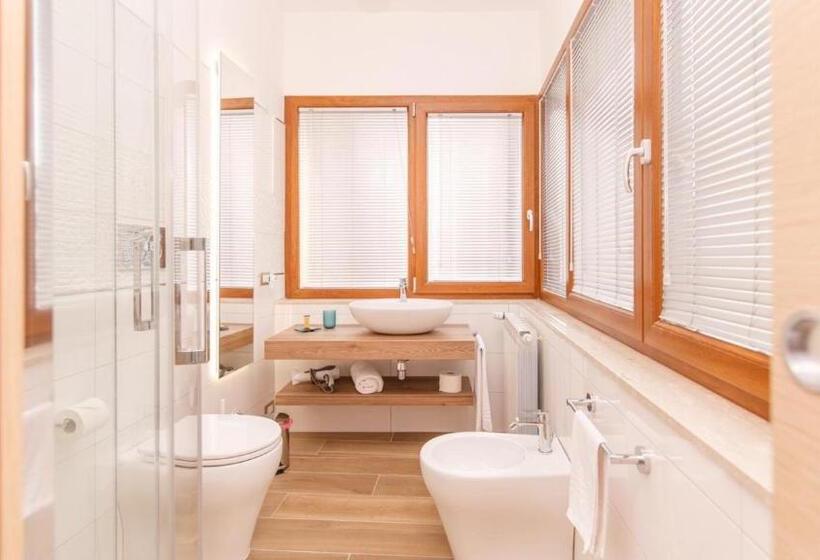 اتاق استاندارد, Rooms 66