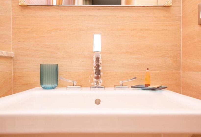 اتاق استاندارد, Rooms 66