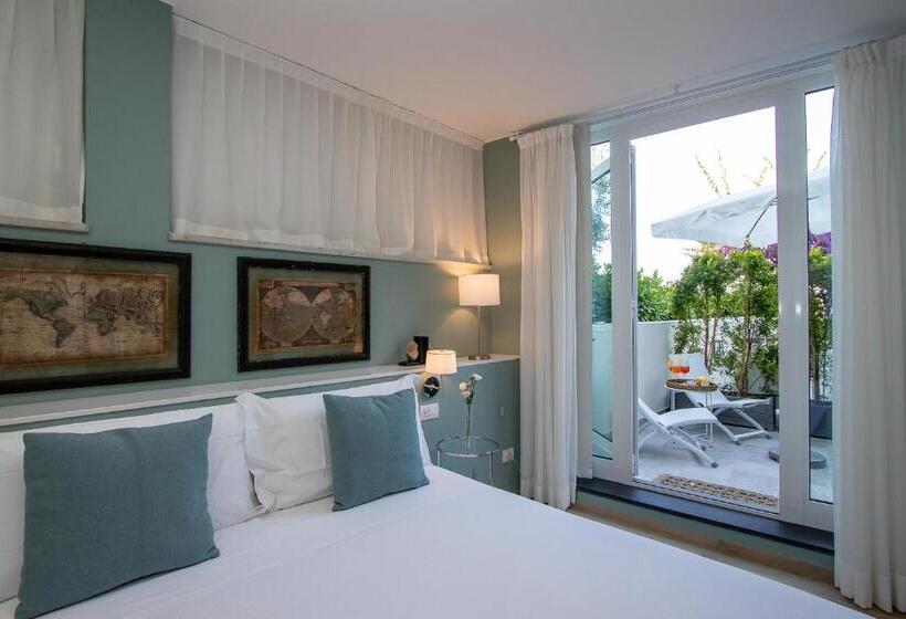 غرفة سوبيريور, Blu