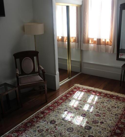 اتاق سوپریور, Ibn Arrik