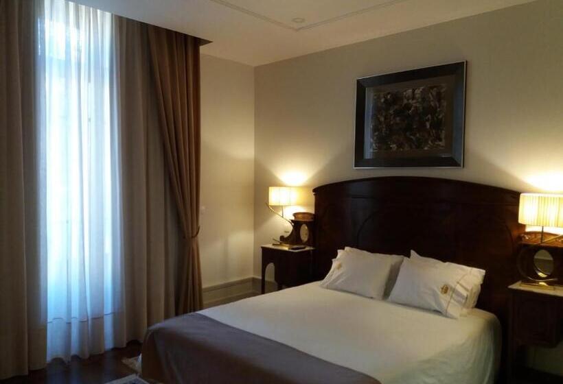 اتاق سوپریور, Ibn Arrik